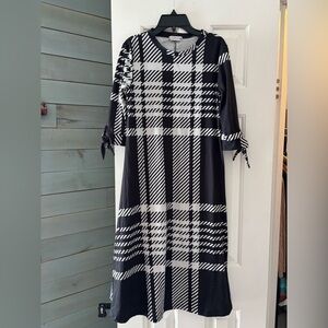 Nuggles Monochrome Plaid Long Sleeve Dress